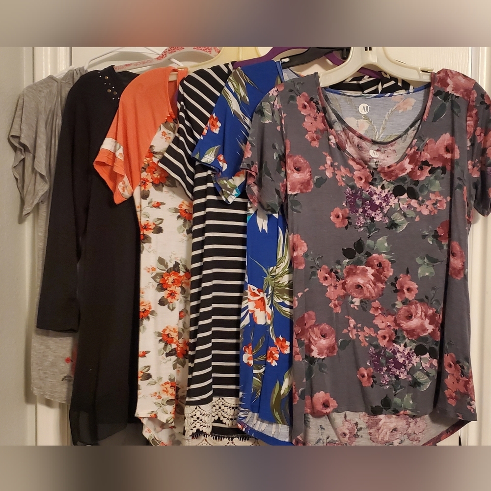 Bundle of Women's Tops Floral Stiped Soft Stretchy